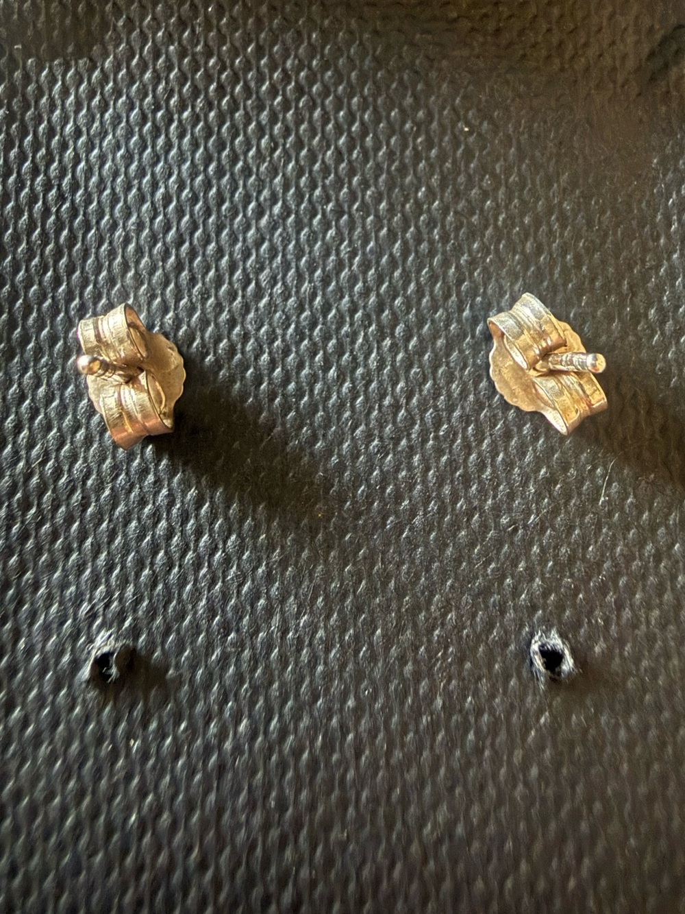 Kendra Scott Sterling Silver Ari Heart Studs. - Picture 2 of 2